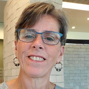 Meet your Posher, Cathy